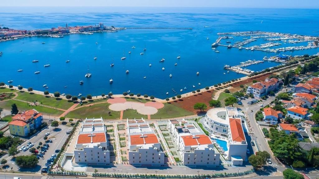 Edra Suite Apartment Умаг Екстериор снимка