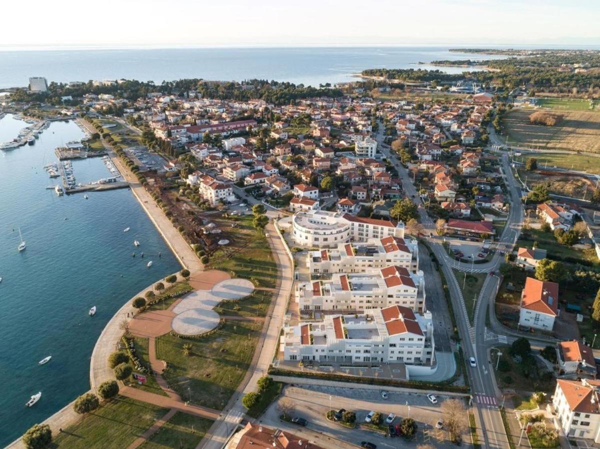 Edra Suite Apartment Умаг Екстериор снимка